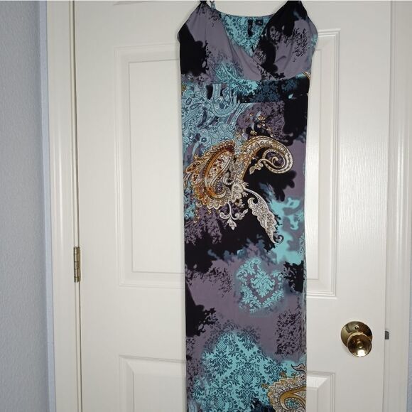 Essentials By Milano Sz M Womens Maxi Dress Paisley Green Beads Spaghetti - Picture 7 of 13